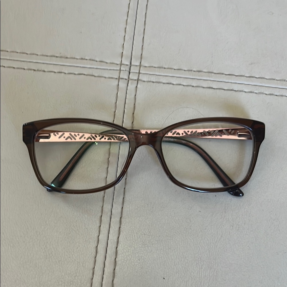 Elegant GLORIA VANDERBILT Eyeglasses